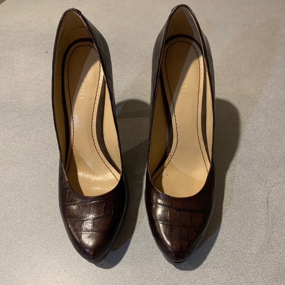 Nine West Brown Croc Print Leather Platform Pumps sz 8.5 M - Picture 1 of 7